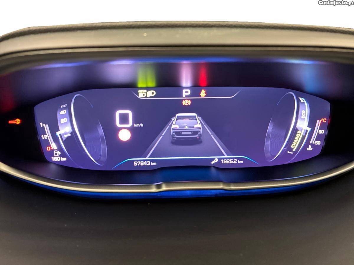 Peugeot 5008 Hybrid Allure Pack e-DCS6 — fotografia 4