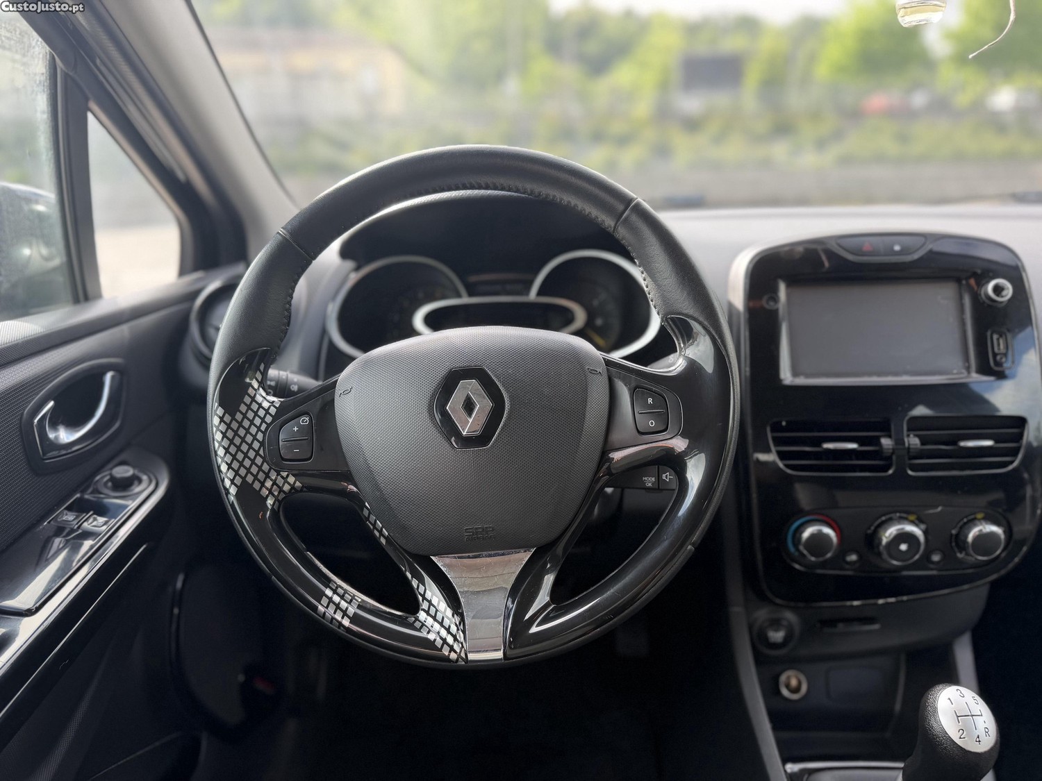 Renault Clio 1.5 Dci — fotografia 4