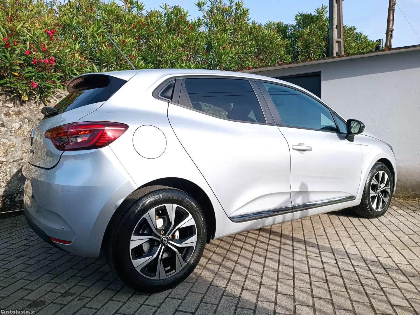 Renault Clio 1.0 tce evolution — fotografia 11