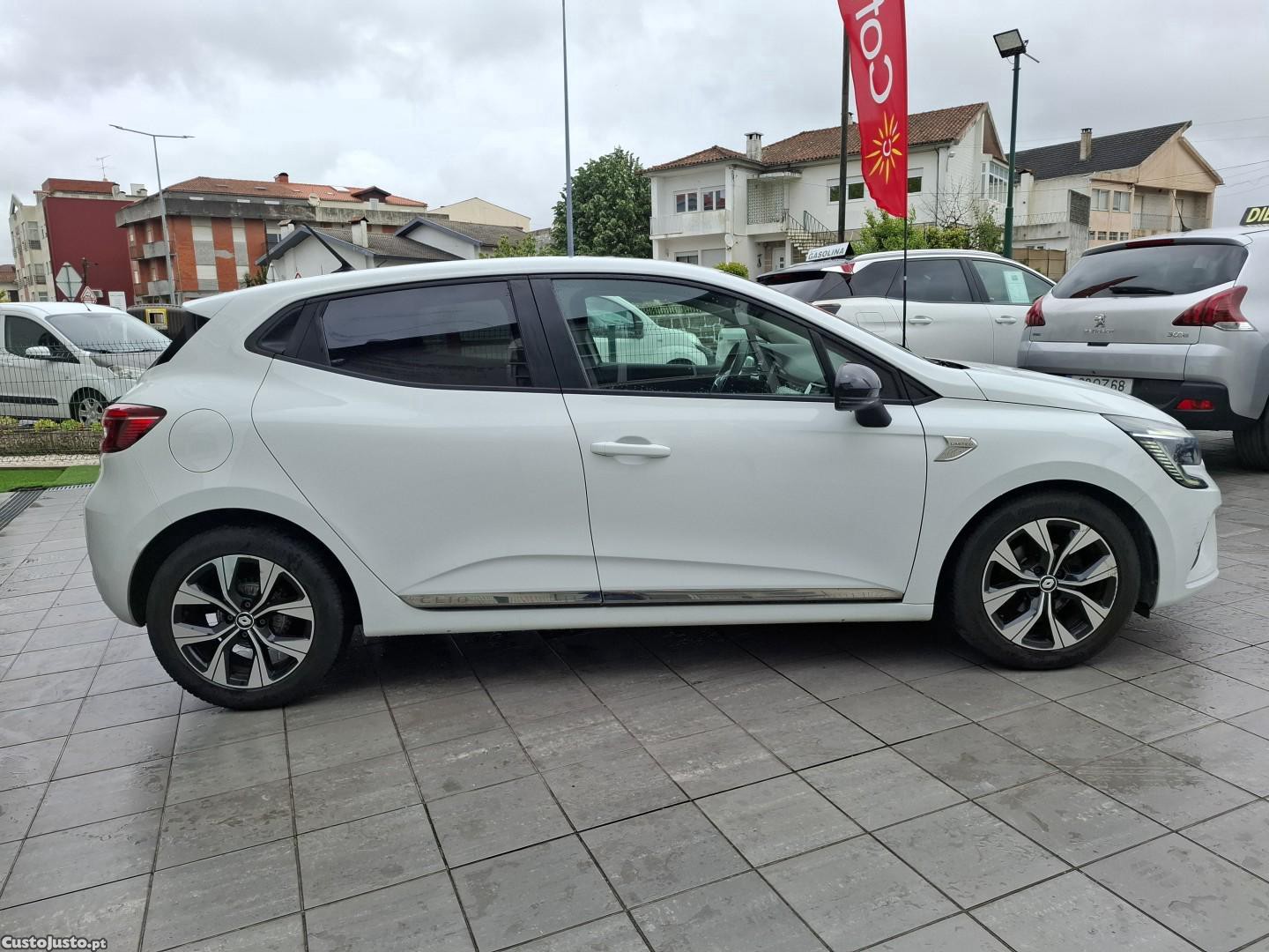 Renault Clio 1.0 TCe Limited Bi-Fuel — fotografia 7