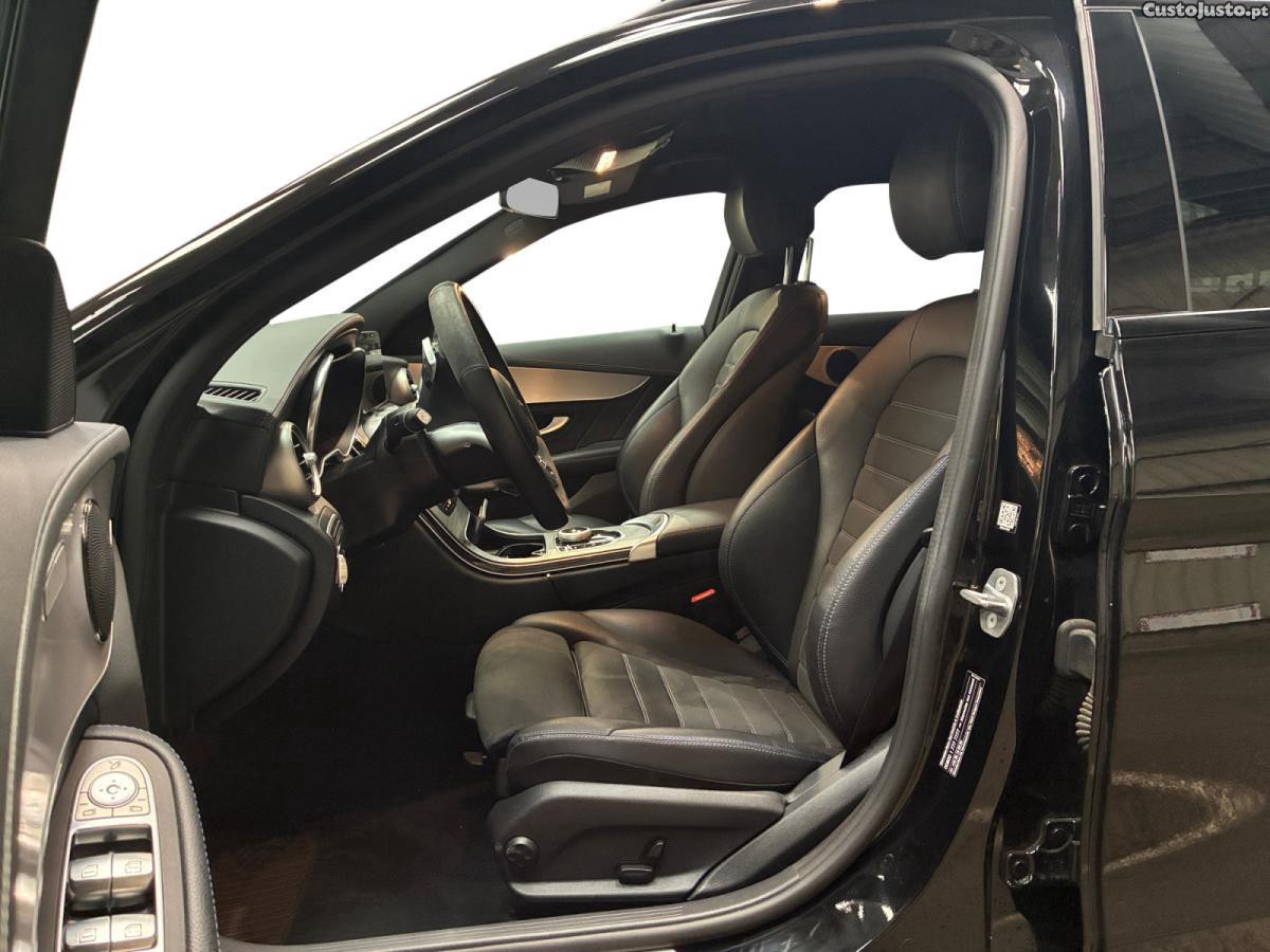 Mercedes-Benz C 220 d AMG Line — fotografia 7