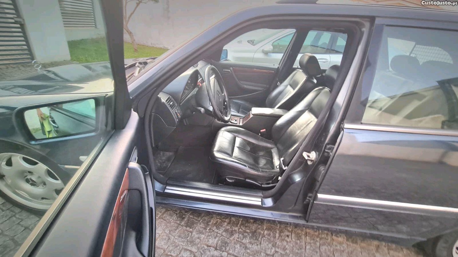 Mercedes-Benz C 250 Elegance OM605 Turbo Diesel — fotografia 4