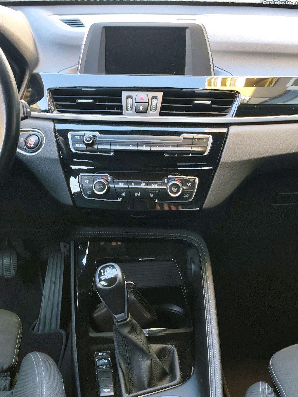 BMW X1 2.0 Sport Bi-Turbo — fotografia 5