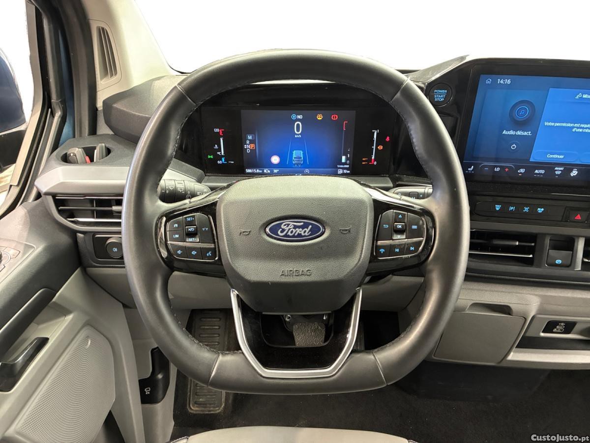 Ford Tourneo 2.0 EcoBlue L2H1 Titanium Aut. — fotografia 5