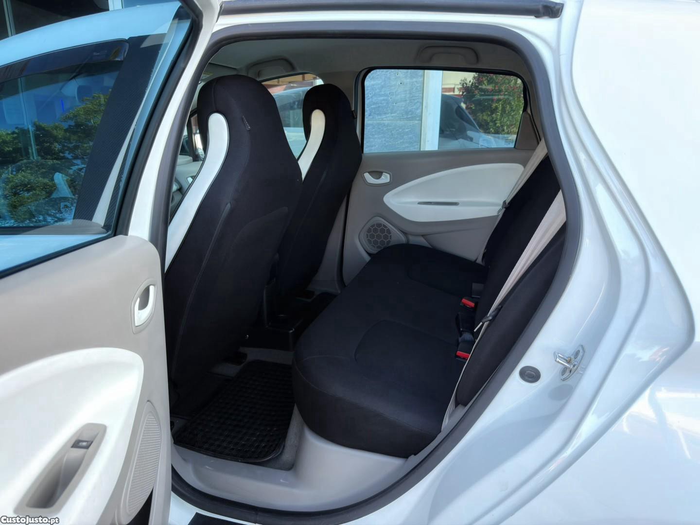 Renault Zoe (c/ Bateria) 22 kwh Life — fotografia 9