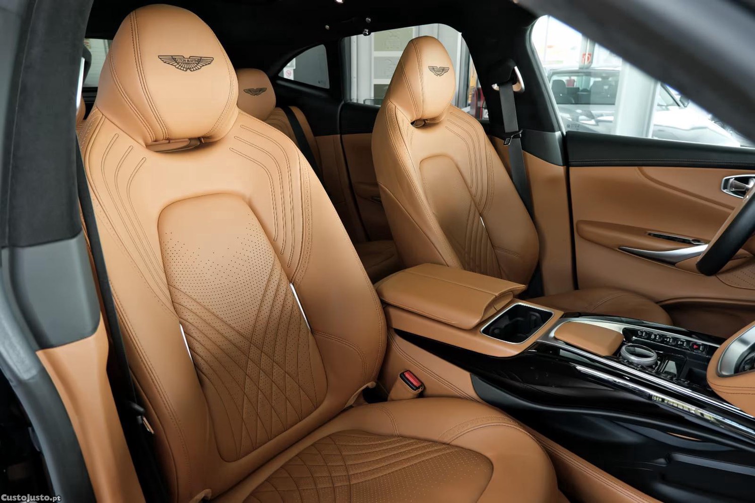 Aston Martin  4.0 V8 - 21 foto 4