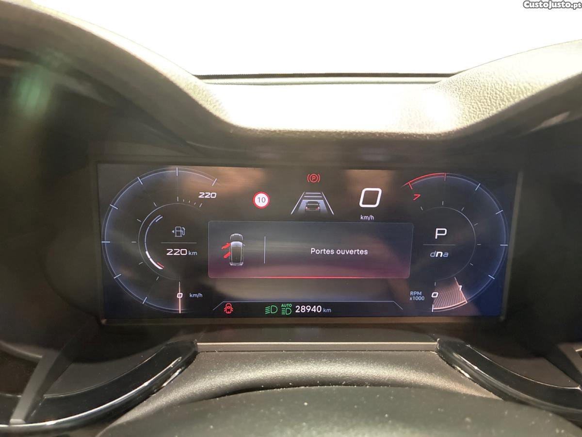 Alfa Romeo Junior 1.2 Ibrida eDCT6 — fotografia 4