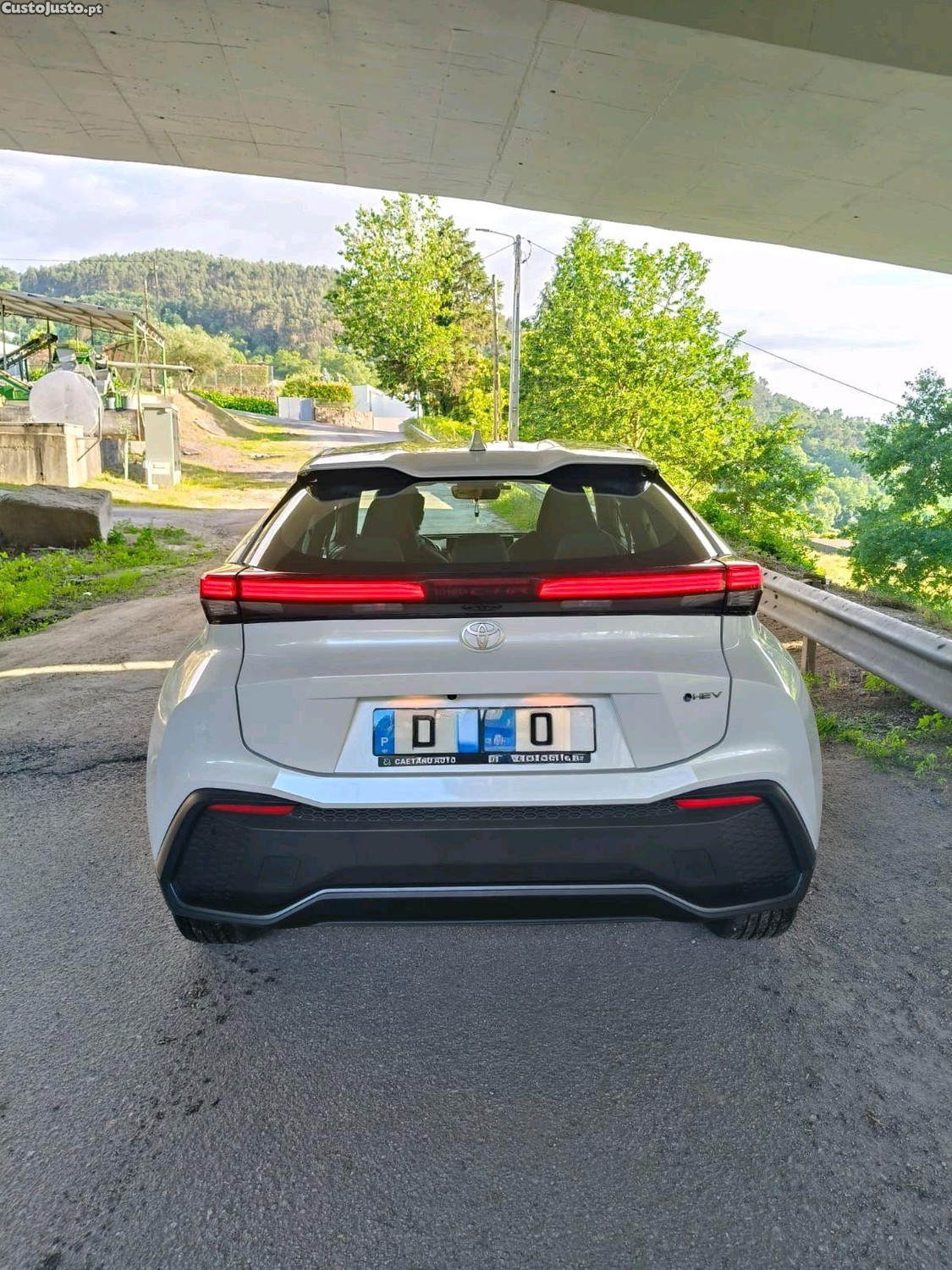 Toyota C-HR 1.8 Hybrid Comfort — fotografia 10