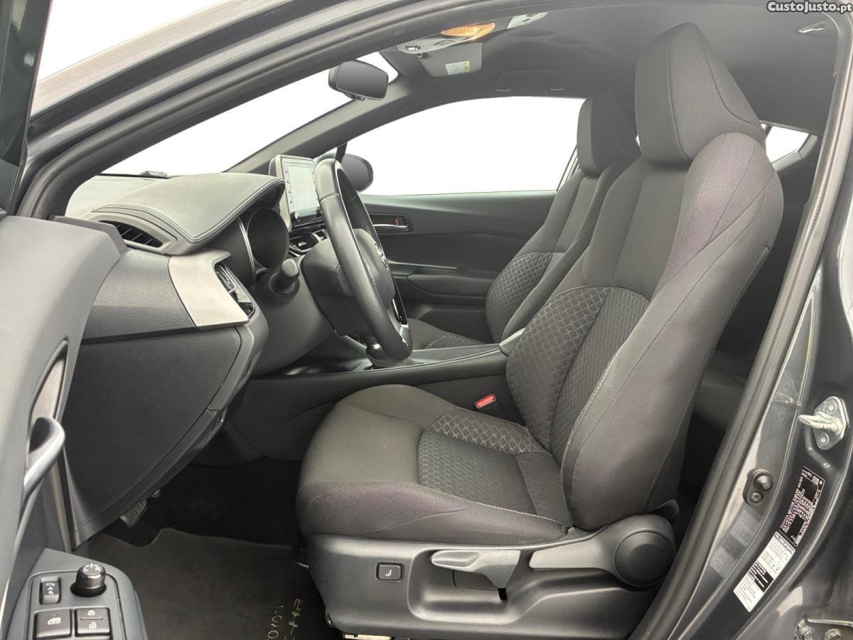 Toyota C-HR 1.8 Hybrid Dynamic Business Beyond — fotografia 7