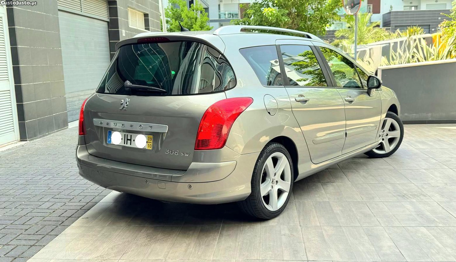 Peugeot 308 SW 1.6HDI 110CV 7LUGARES — fotografia 7