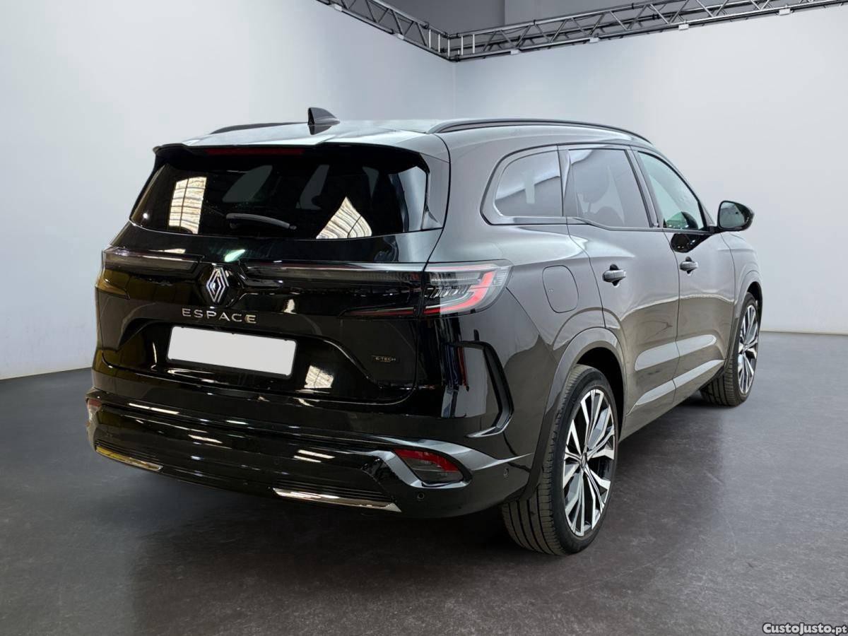 Renault Espace 1.2 E-Tech Full Hybrid Iconic — fotografia 9