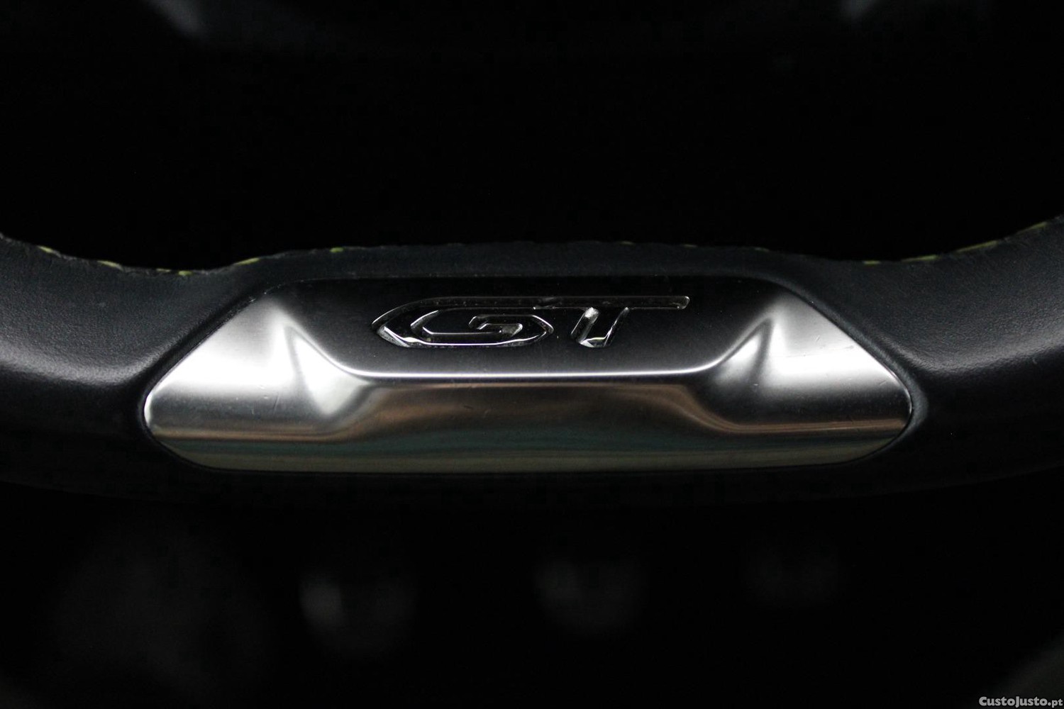 Peugeot 208 1.5 BHDI GT — fotografia 32