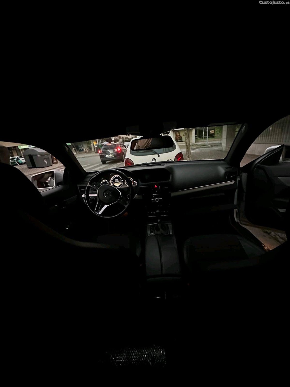 Mercedes-Benz E 200 E200 — fotografia 6