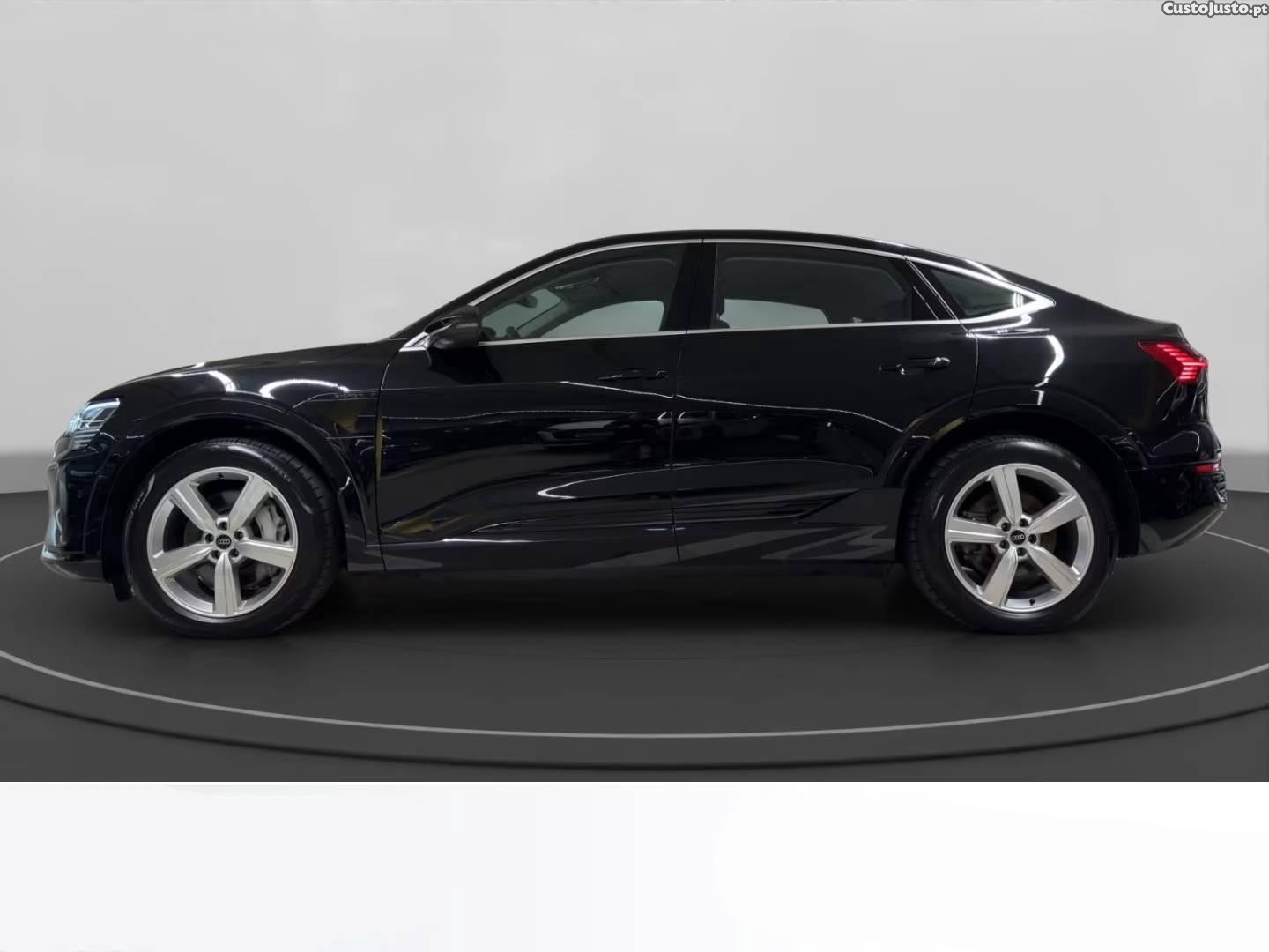Audi Q8 e-Tron 50 quattro Advanced — fotografia 13