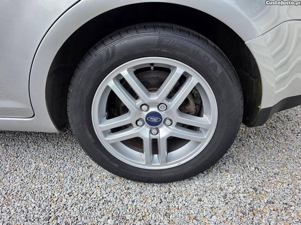 Ford C-Max 1.6Tdci 110cv Titanium 03/2004 — fotografia 7
