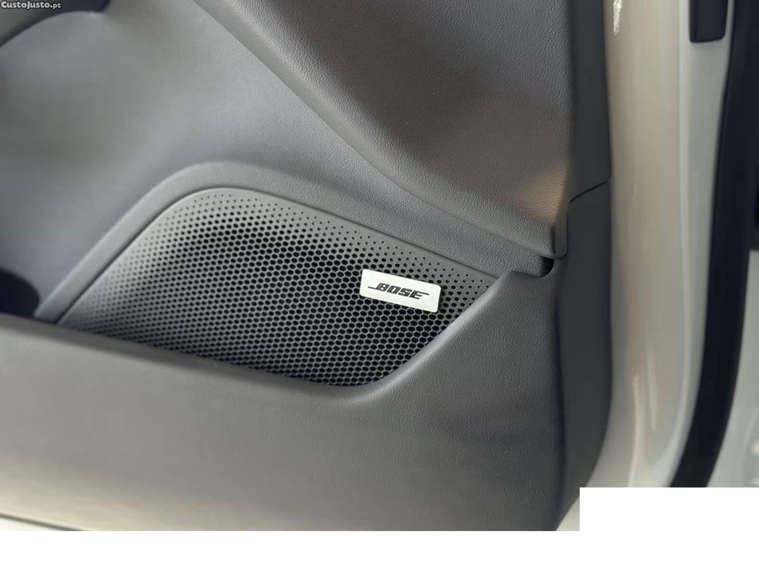 Porsche Taycan 4S Plus — fotografia 10