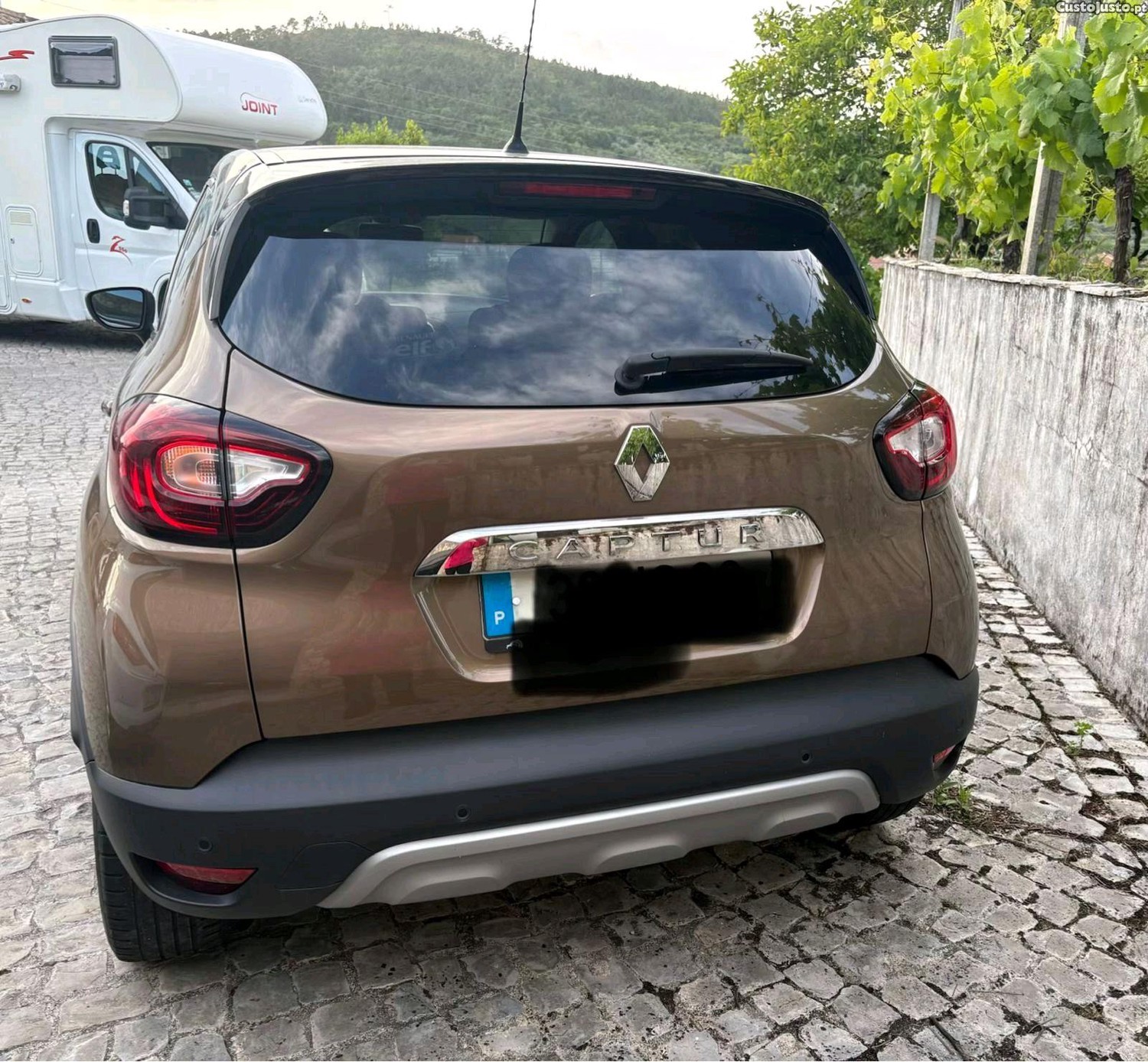 Renault Captur 5 porta — fotografia 4