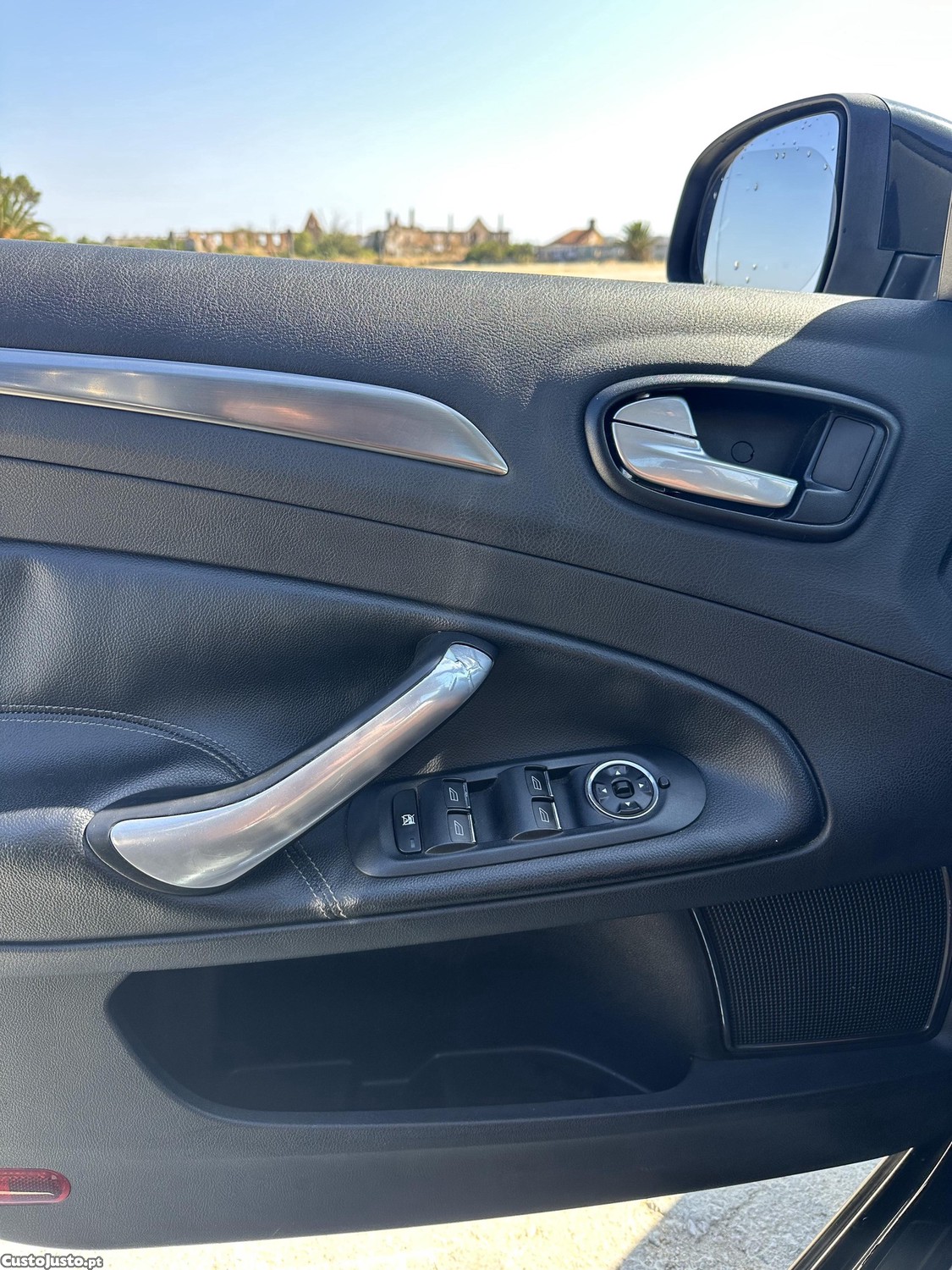 Ford Mondeo 1.8 TDCI — fotografia 9