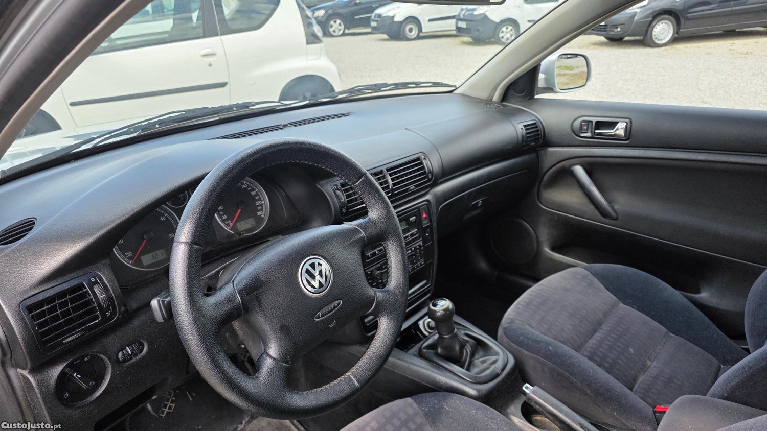Volkswagen Passat Variant 1.9 TDI 100cv — fotografia 8