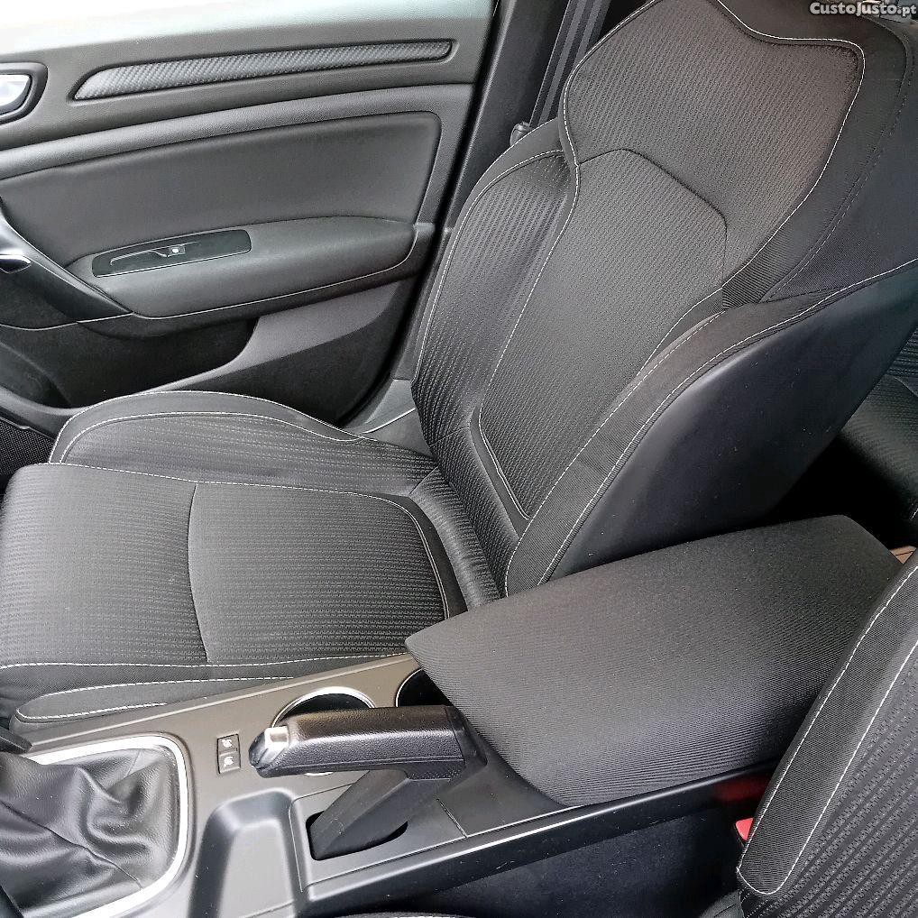 Renault Mégane 1.5 dci limited edition 110cv Nacional — photo 4