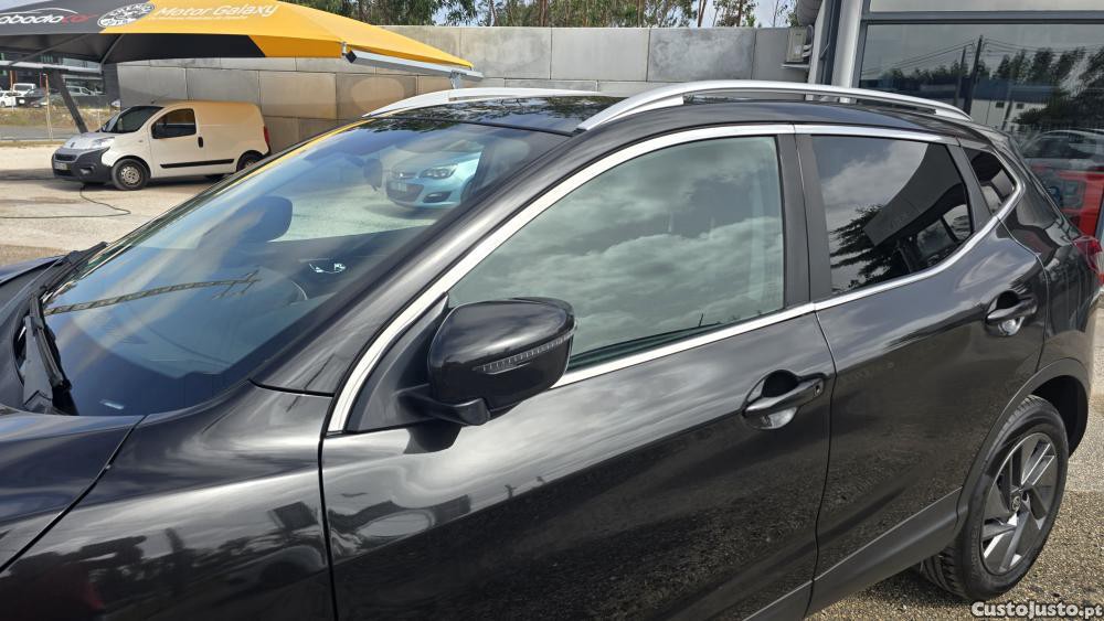 Nissan Qashqai 1.5 dCi N-Connecta L - 18 foto 5