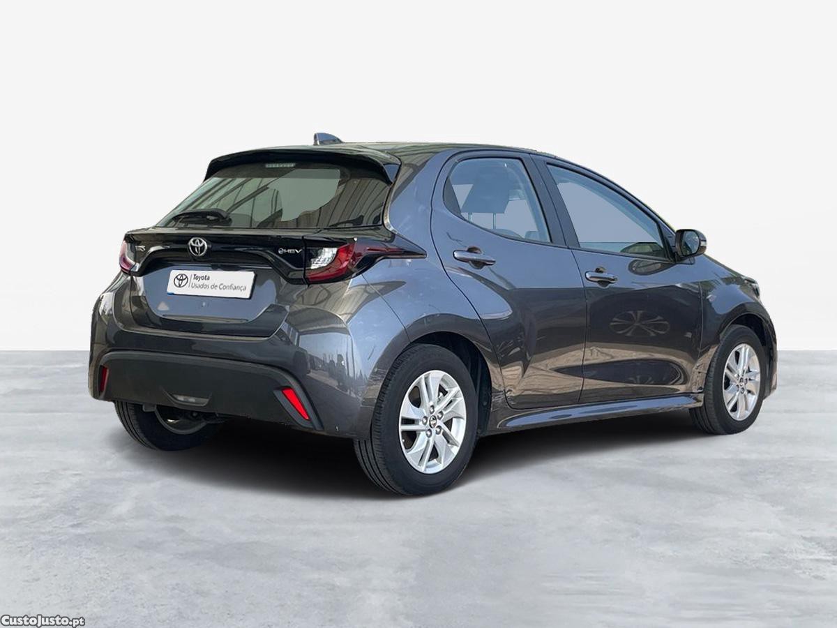 Toyota Yaris 1.5 HDF Comfort Plus — fotografia 4