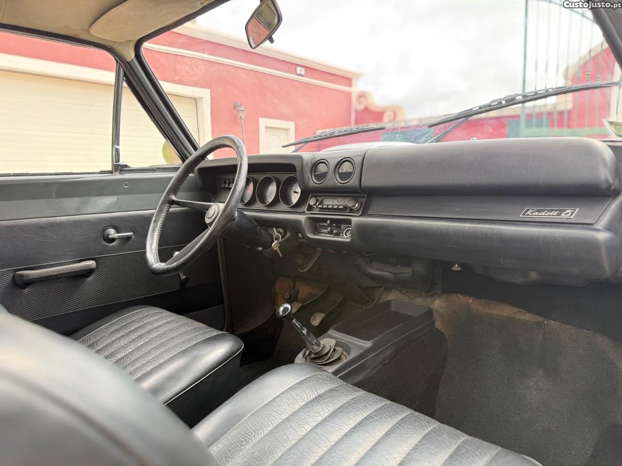 Opel Kadett Fastback Super LS - 1970 — fotografia 9