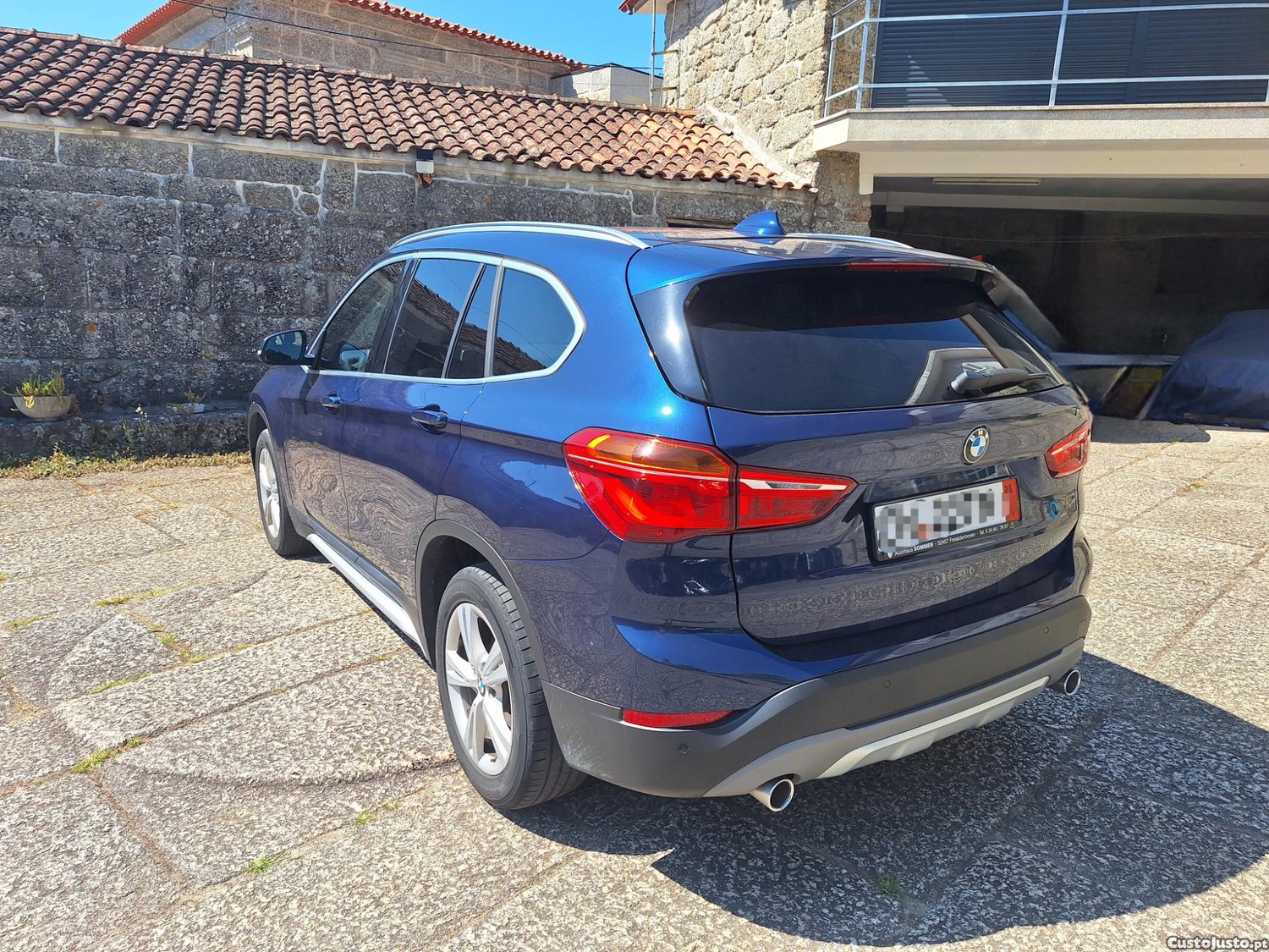 BMW X1 18d xDrive — fotografia 2