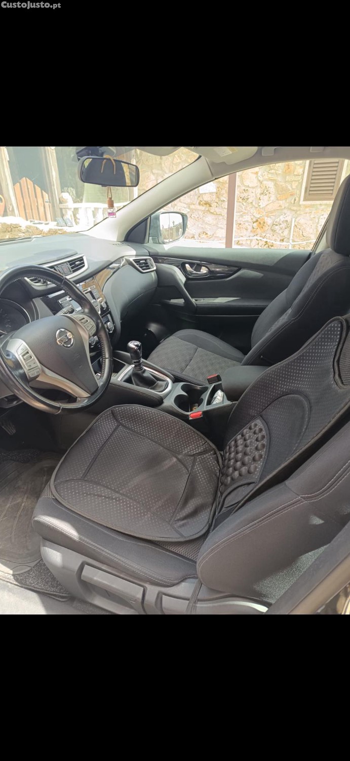 Nissan Qashqai — fotografia 5