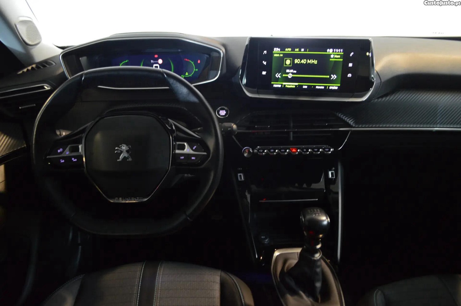 Peugeot 2008 1.5 BlueHDi Allure Pack — fotografia 3