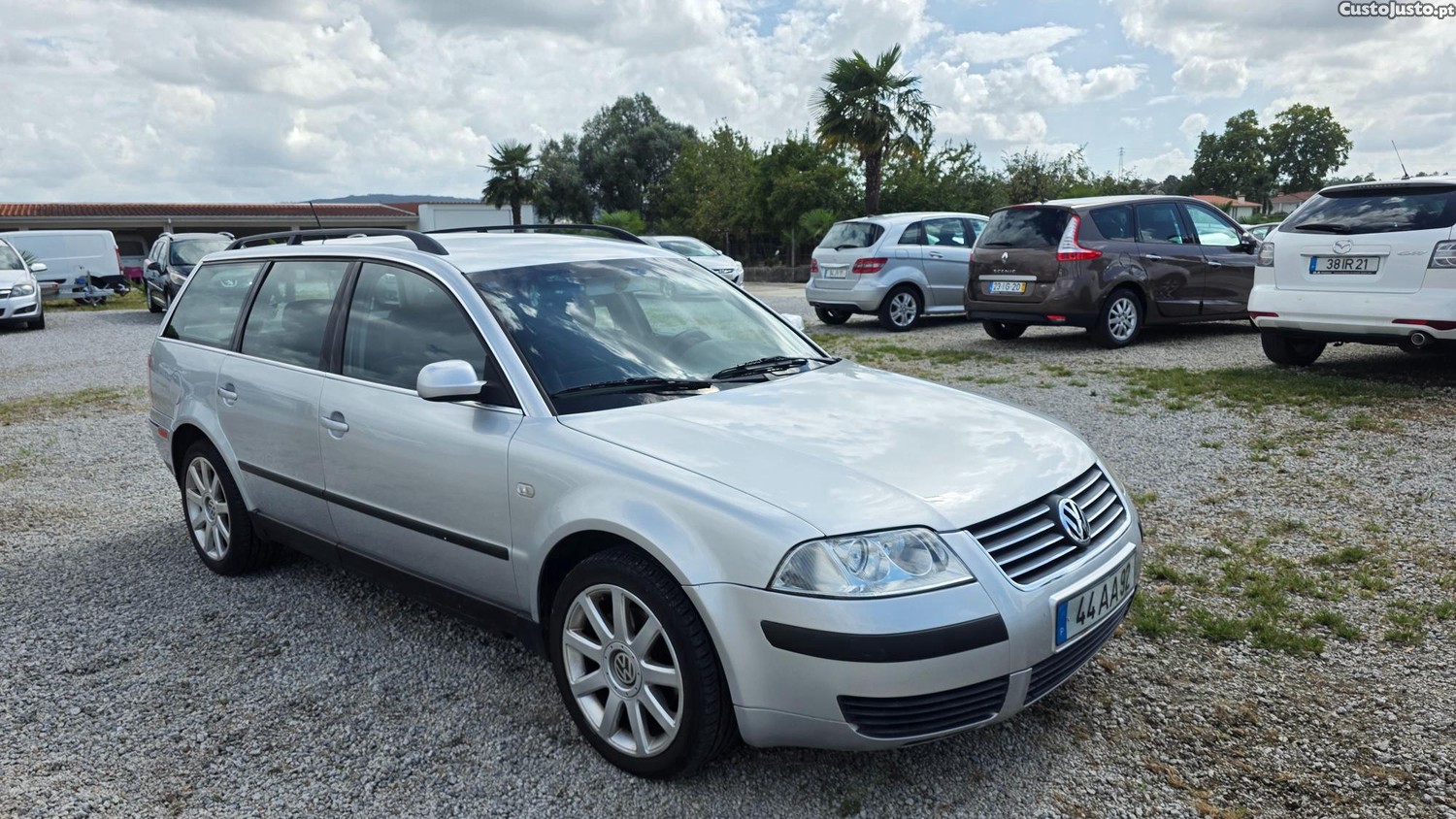Volkswagen Passat Variant 1.9 TDI 100cv — fotografia 9