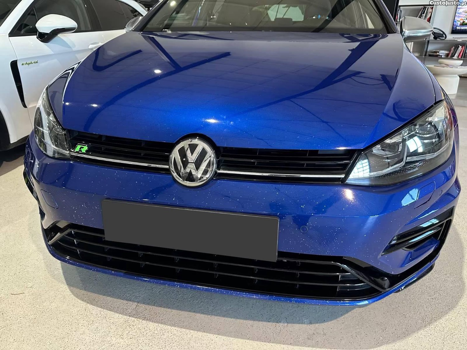 Volkswagen Golf Variant 2.0 TSI R 4Motion — fotografia 29