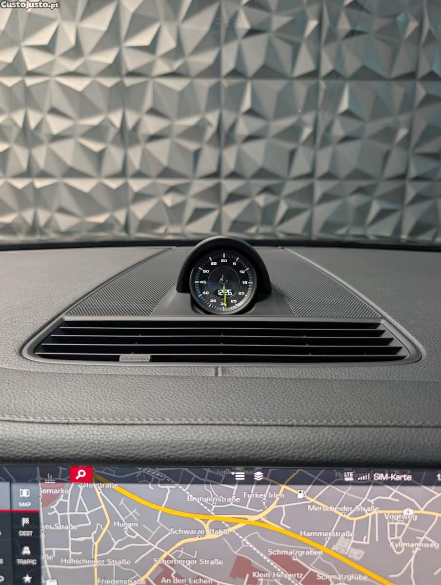 Porsche Panamera 4 E-Hybrid — fotografia 4
