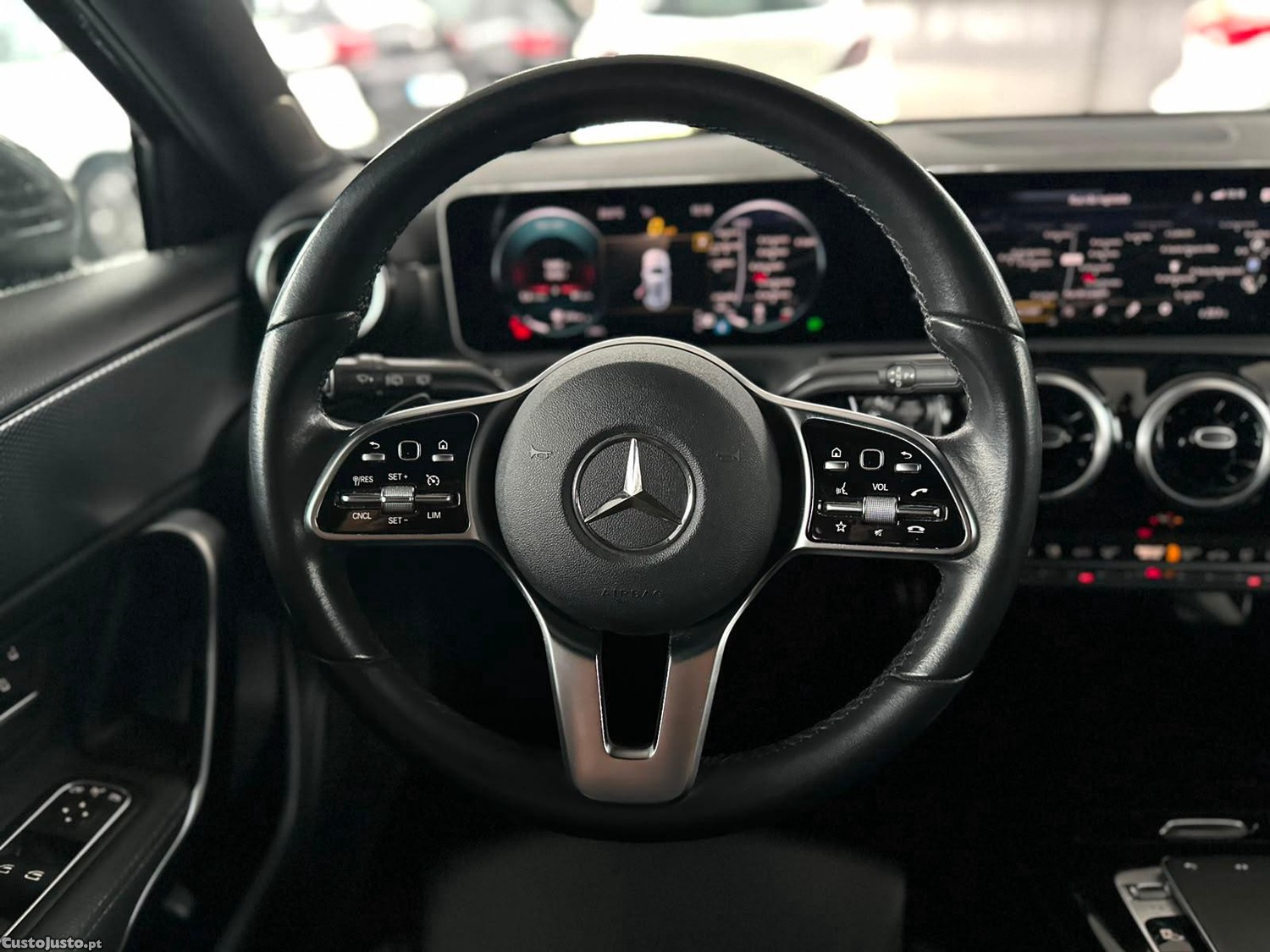 Mercedes-Benz A 200 d Progressive Aut. — fotografia 13