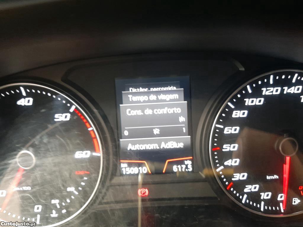 SEAT Leon ST 1.6 TDI Style 115cv — fotografia 15