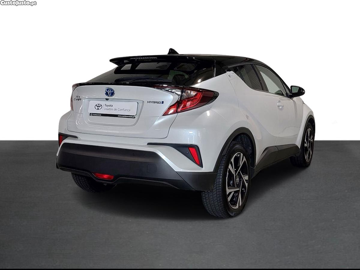 Toyota C-HR 1.8 Hybrid Square Collection — fotografia 3