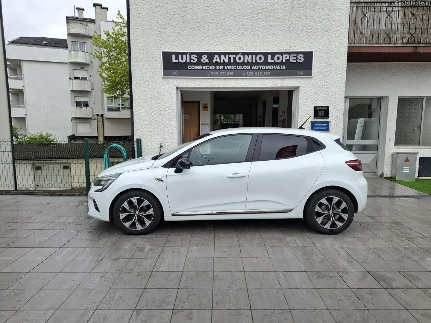 Renault Clio 1.0 TCe Limited Bi-Fuel — fotografia 10