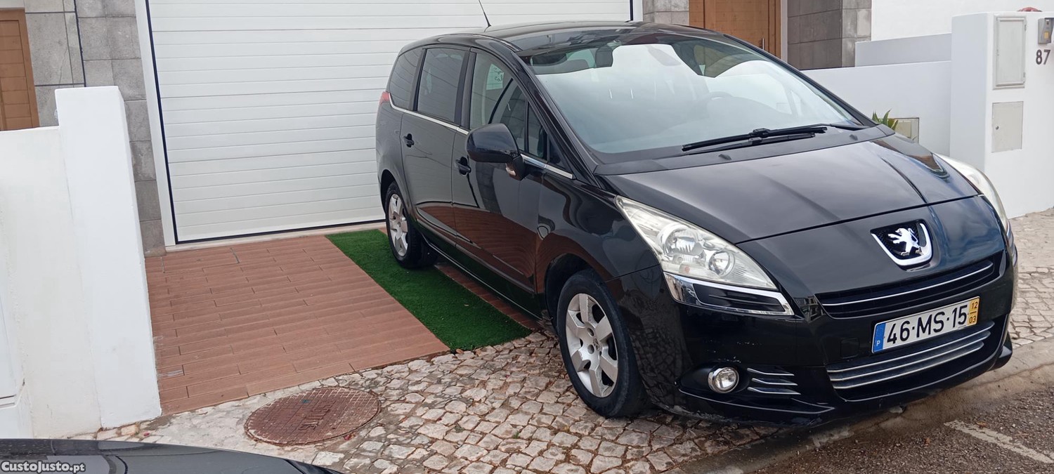 Peugeot 5008 Allure, 7 lugares, 5 portas, 112 CV, de 2012 com 296422 km. — fotografia 9