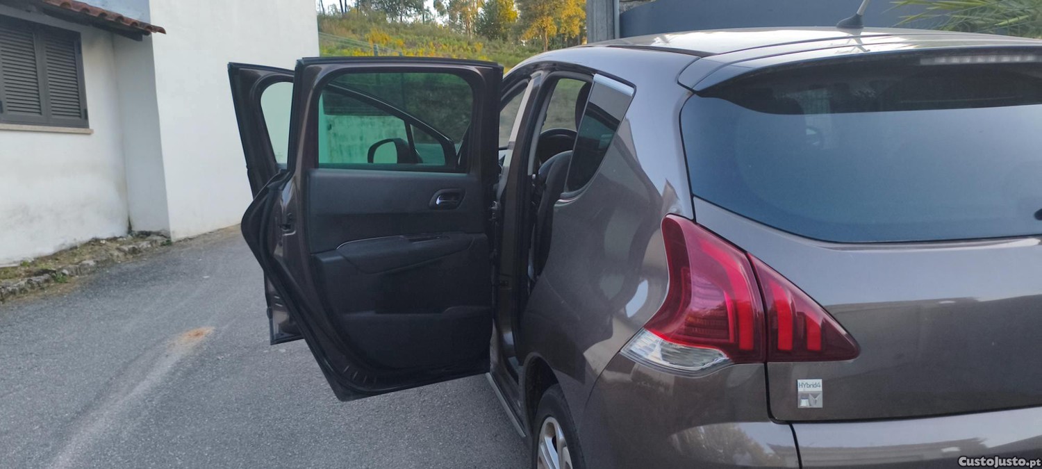 Peugeot 3008 Híbrido — fotografia 6