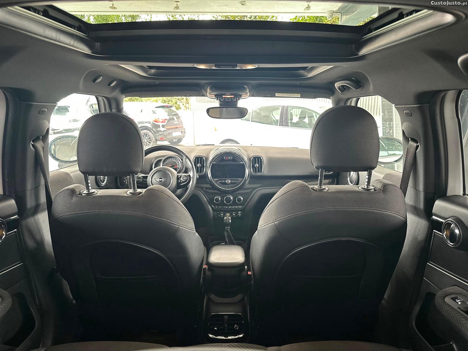 MINI Countryman Cooper SE ALL4 Auto — fotografia 4