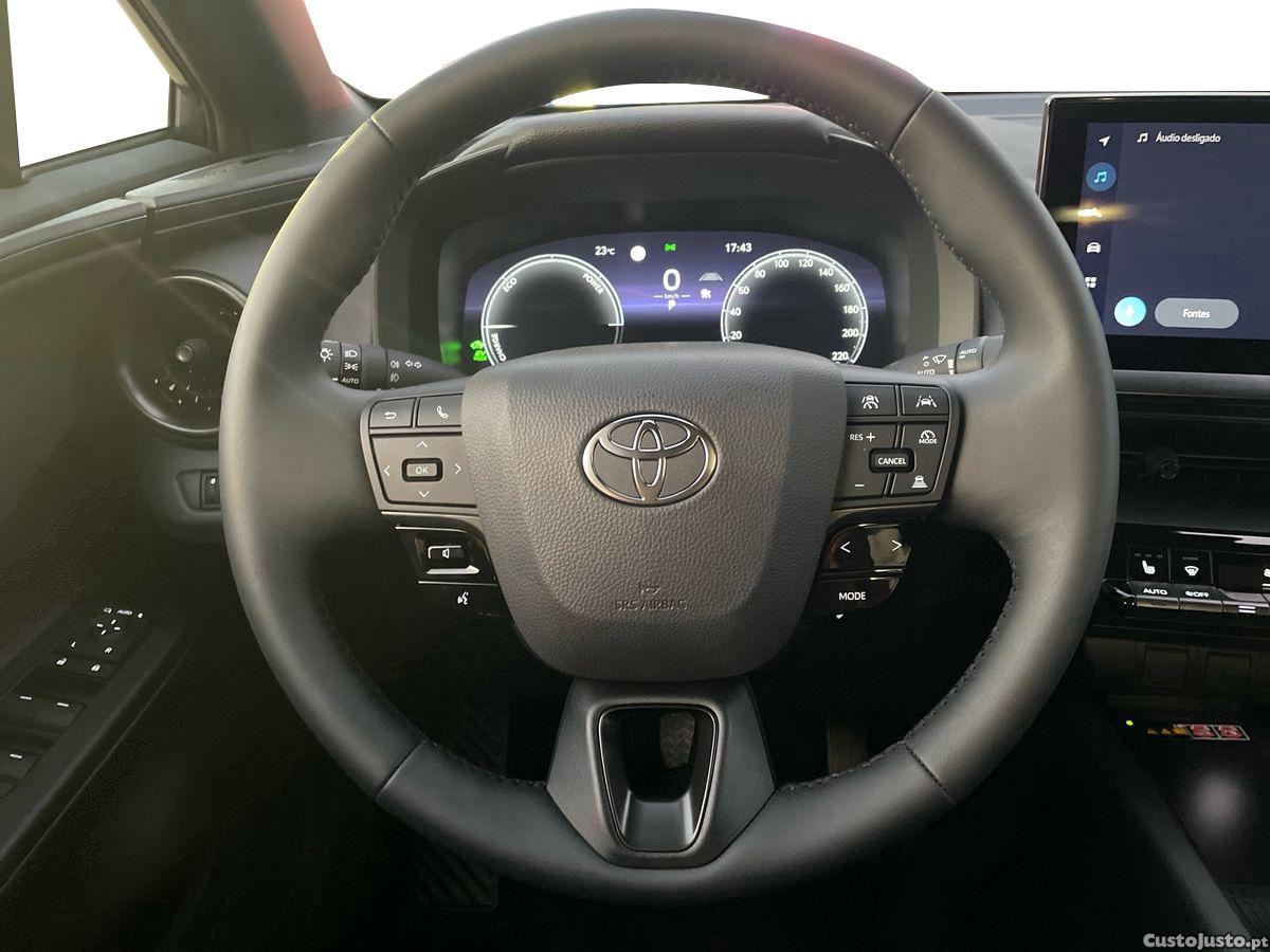 Toyota C-HR 2.0 HDF Plug-in Square Collection — fotografia 4