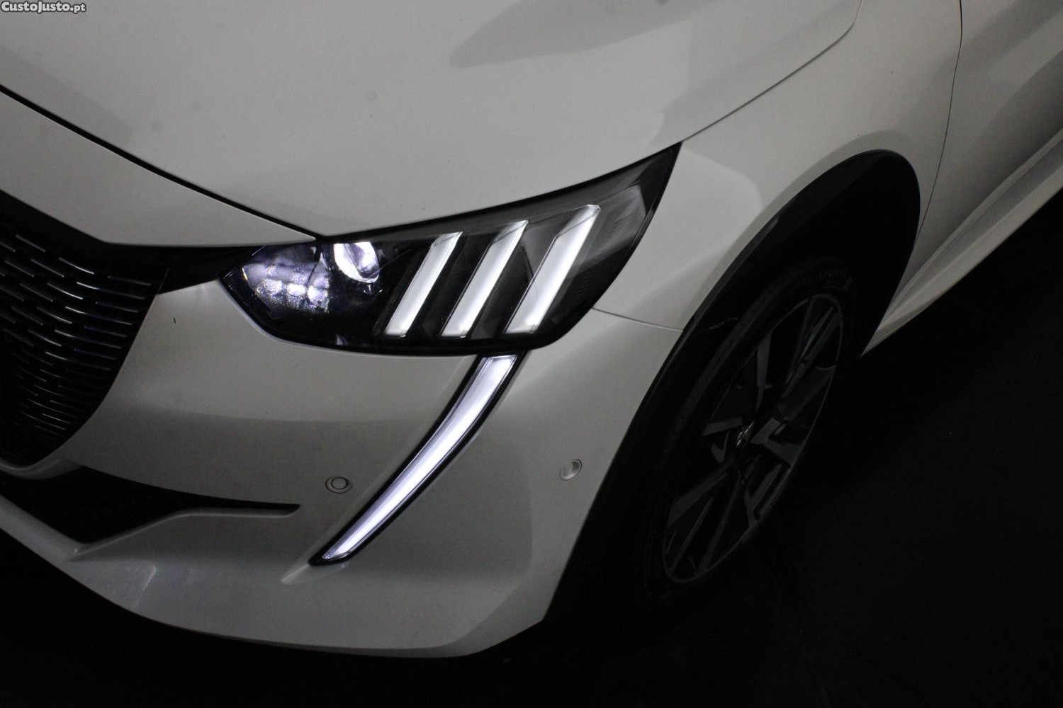 Peugeot 208 1.5 BHDI GT — fotografia 6