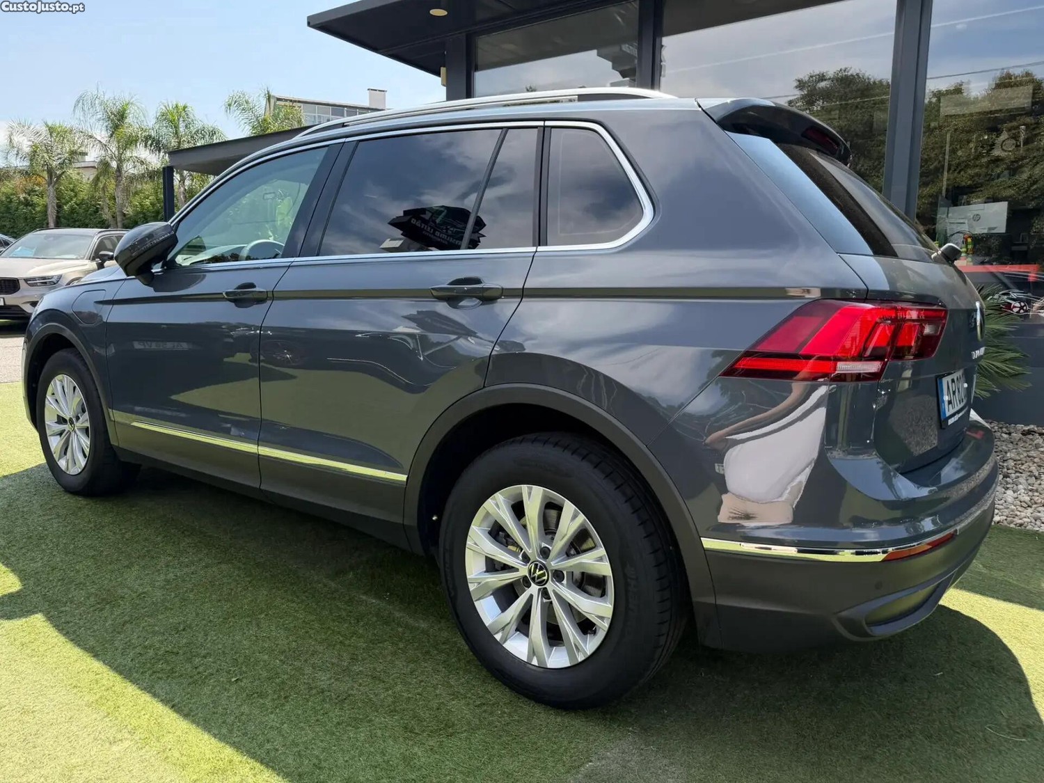 Volkswagen Tiguan 1.4 TSI eHybrid Life DSG — fotografia 20