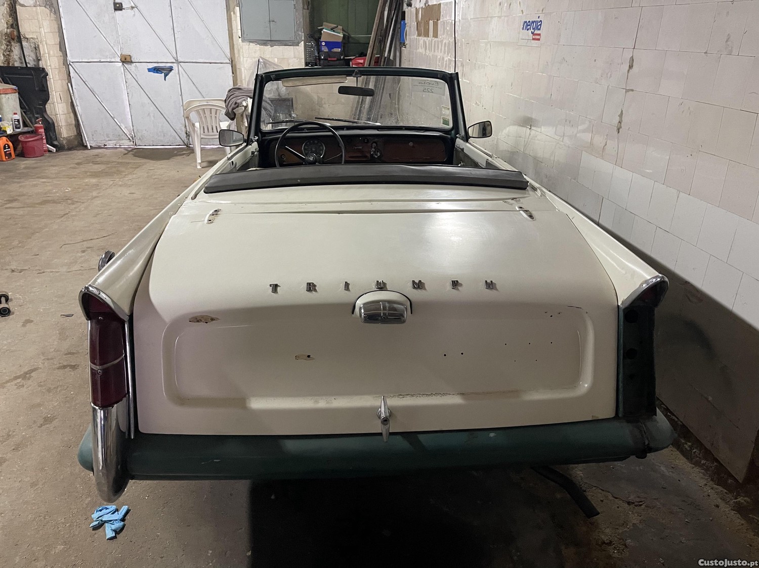 Triumph Herald 1200 saloon — fotografia 4