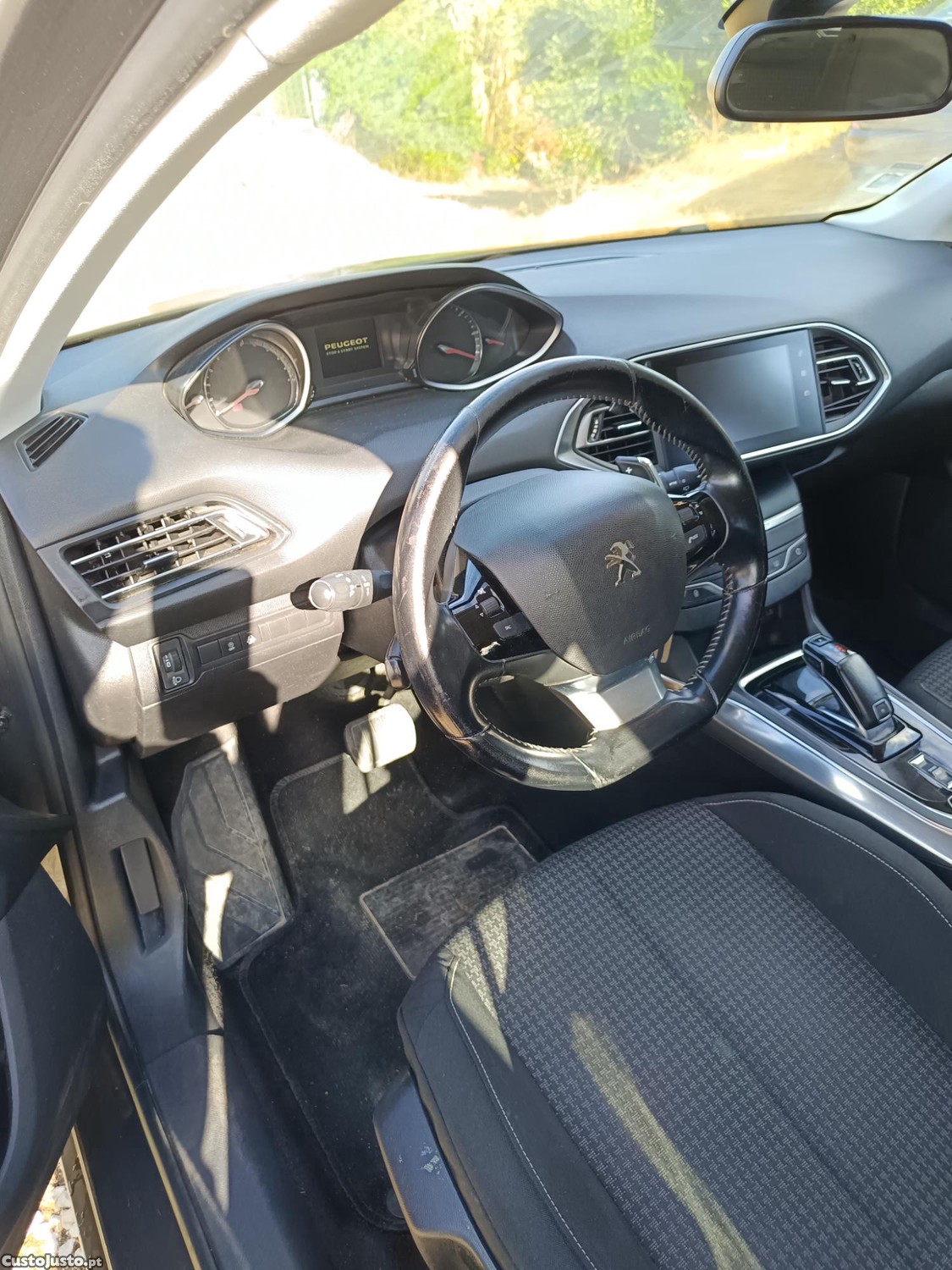 Peugeot 308 W — fotografia 8