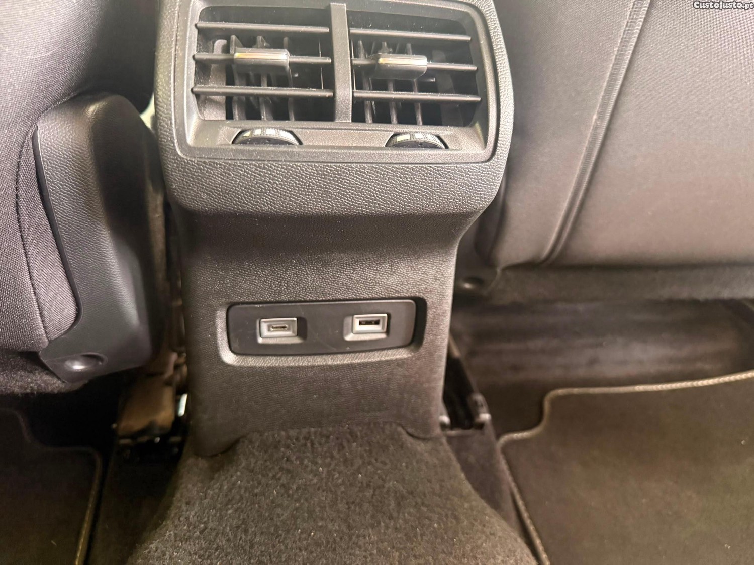 Citroën e-C4 50 kWh Feel Pack — fotografia 3