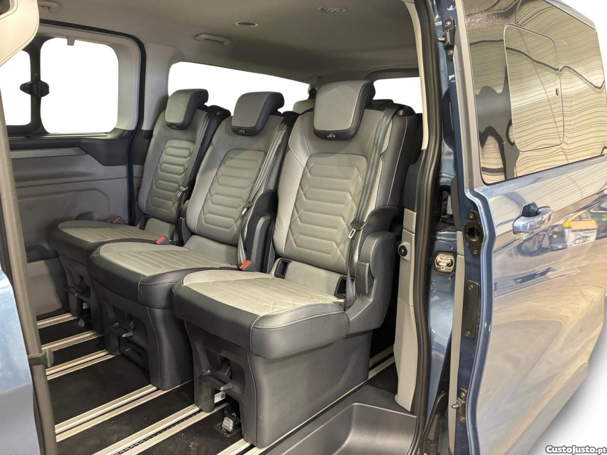 Ford Tourneo 2.0 EcoBlue L2H1 Titanium Aut. — fotografia 2