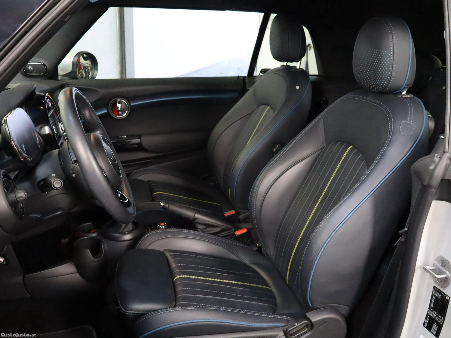 MINI Cabrio Cooper Premium Sidewalk Special Edition Auto — fotografia 19