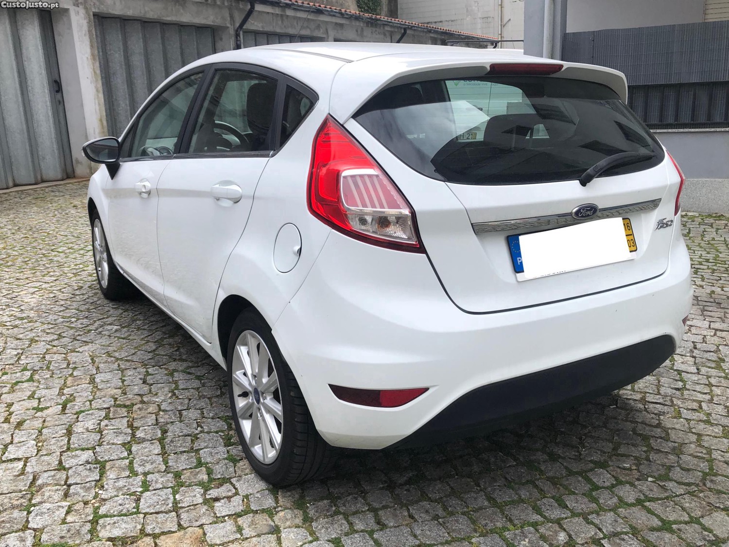 Ford Fiesta 1.4 TdCi — fotografia 5