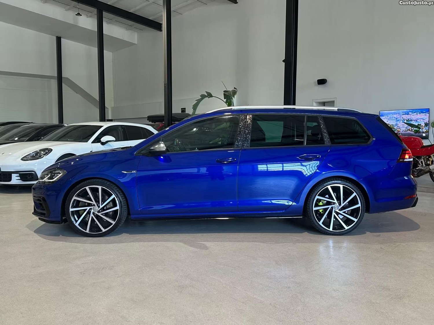 Volkswagen Golf Variant 2.0 TSI R 4Motion — fotografia 28